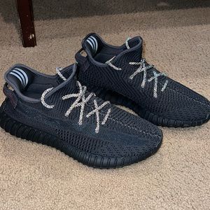 Adidas Yeezy Boost 350 V2 Black Sneakers With Reflective Laces Size 10.5